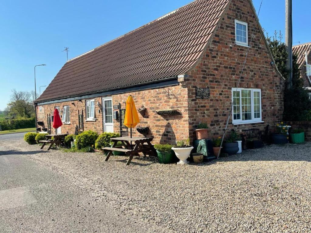 Oyo Yarm Cottages Kirklevington Екстериор снимка