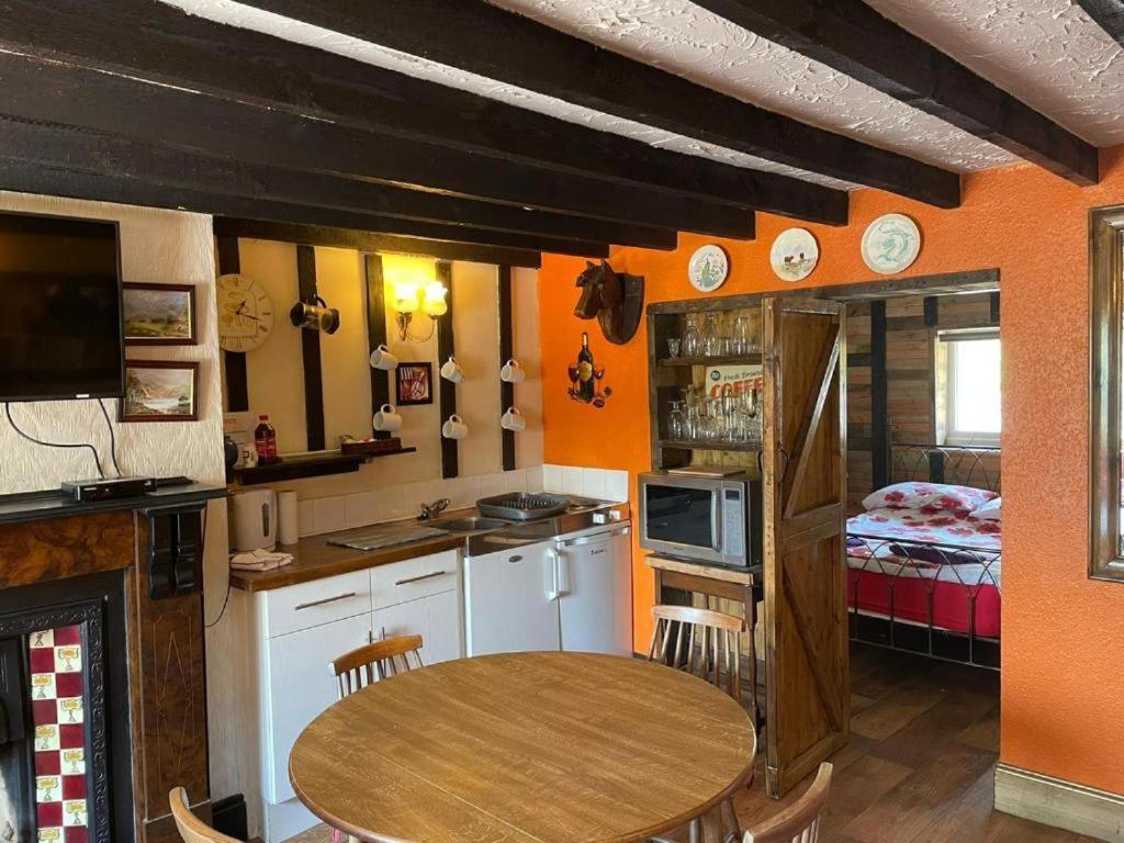 Oyo Yarm Cottages Kirklevington Екстериор снимка
