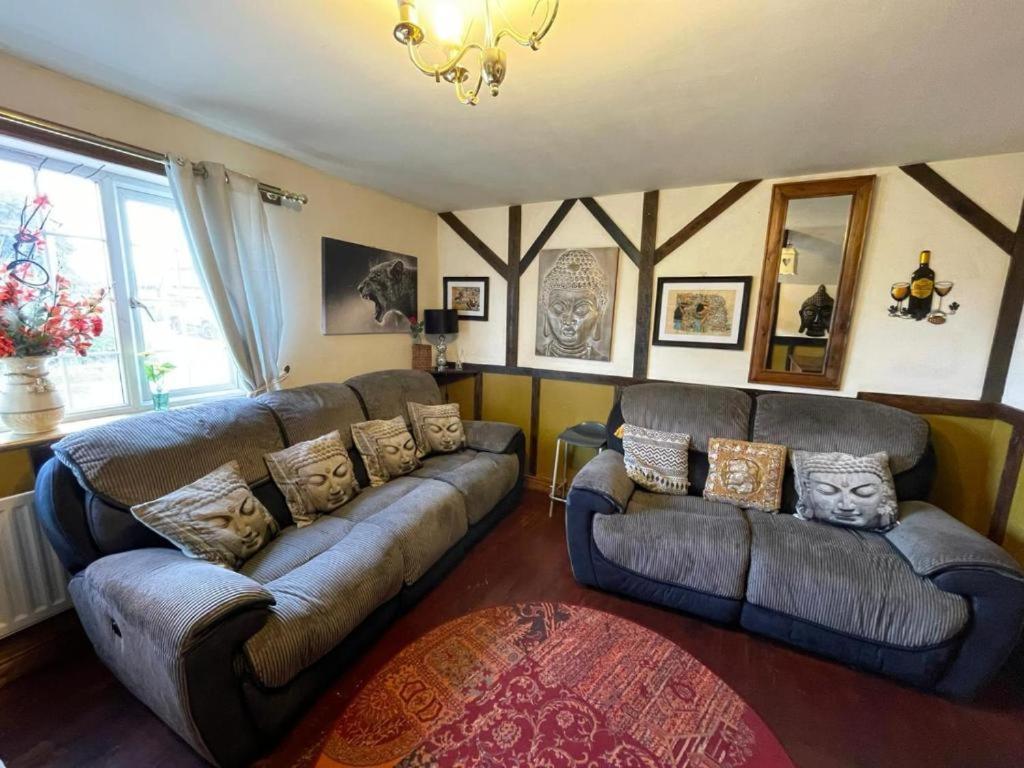 Oyo Yarm Cottages Kirklevington Екстериор снимка